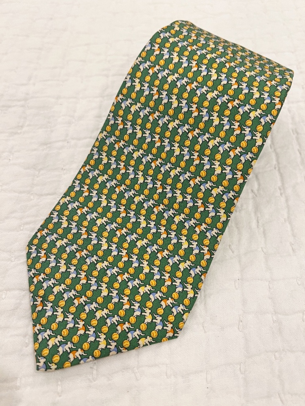 Salvatore Ferragamo Tie Mens Green Silk Circus Elephant Novelty Foulard Italy